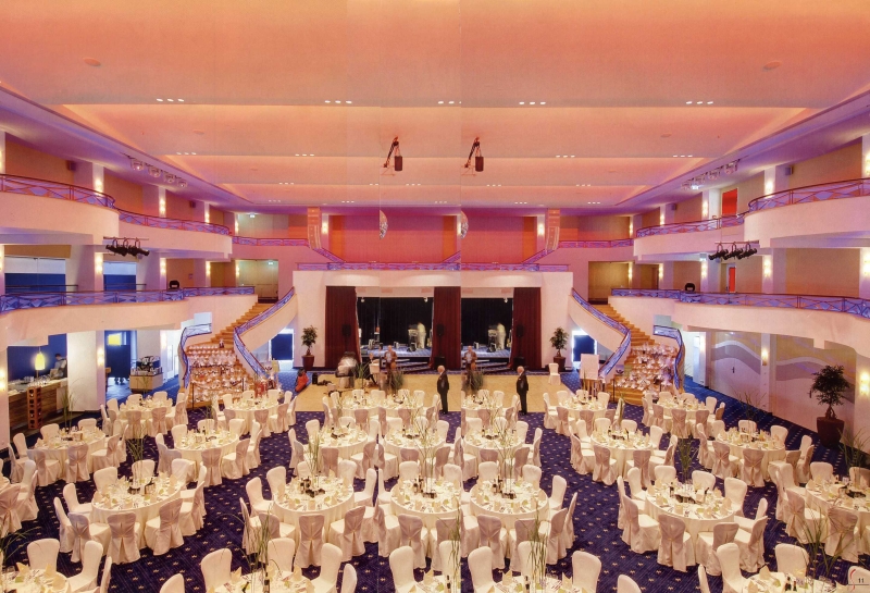 LaStrada_Saal_komplett_150px.jpg